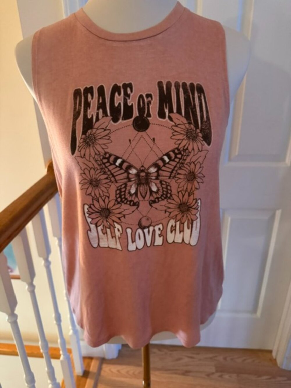 Moonlight Dreams Peace of Mind Self Love Club Graphic Tank Top Size Large NWOT